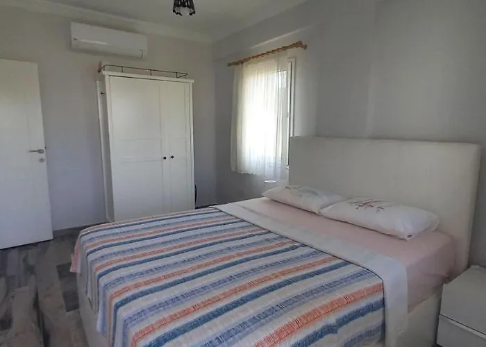 Apartment Rahat Ev *